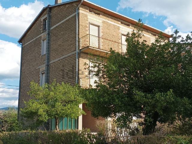 Casa in vendita a Assisi, Umbria