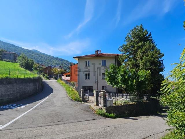 Casa in vendita a Varsi, Reggio Emilia
