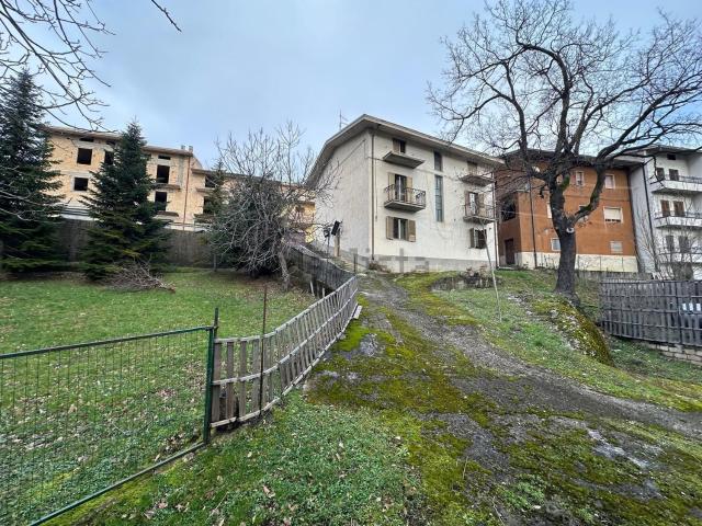 Casa in vendita a Isola Del Gran Sasso, Abruzzo