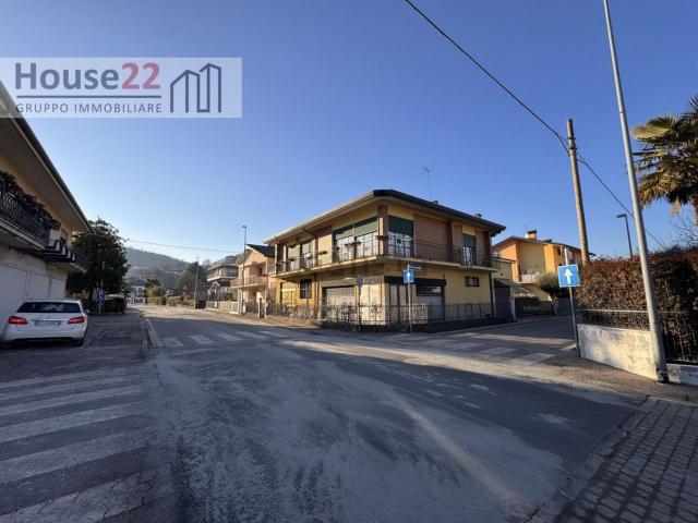 Casa in vendita a Castelnovo, Isola Vicentina