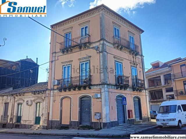 Casa in vendita a Linguaglossa, Sicilia