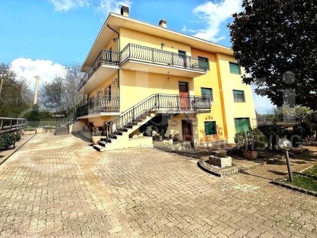 Casa in vendita a Avezzano, Abruzzo
