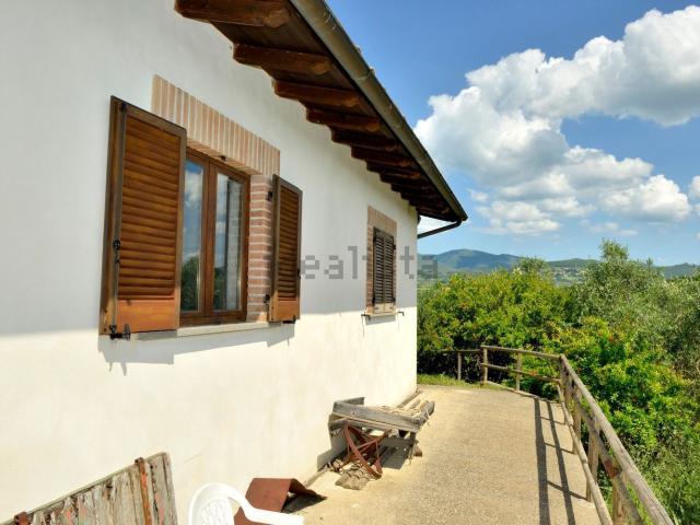 Casa in vendita a Collesecco, Lugnano in Teverina