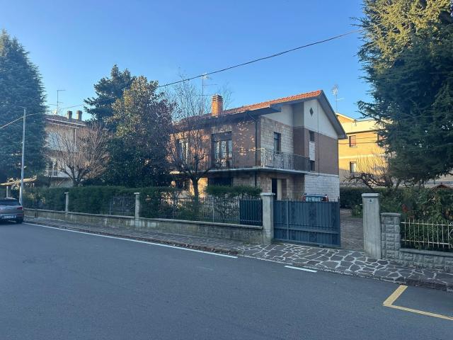 Casa in vendita a Unione dei comuni del Distretto Ceramico, Sassuolo