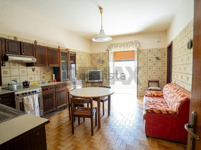 Casa in vendita a Paternò, Sicilia