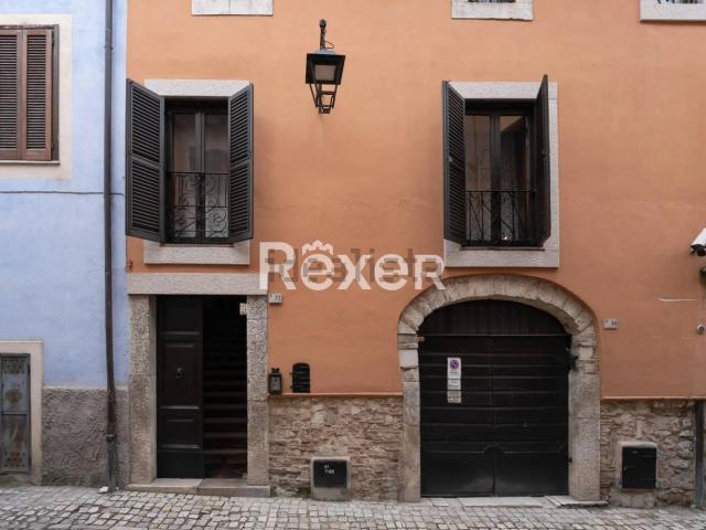 Casa in vendita a Priverno, Lazio