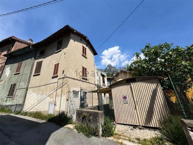 Casa in vendita a Germanedo, Lecco
