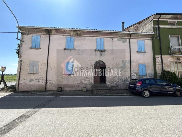 Casa in vendita a Rivarolo Del Re, Lombardia