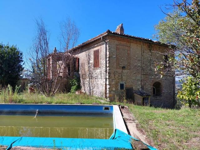 Casa in vendita a Poggio Catino, Lazio