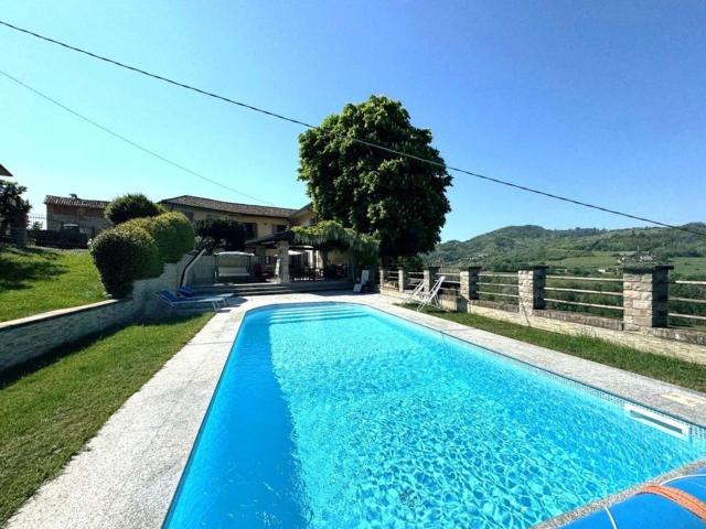 Casa in vendita a Godiasco Salice Terme, Lombardia