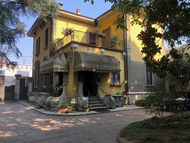 Casa in vendita a Oltresempione, Legnano