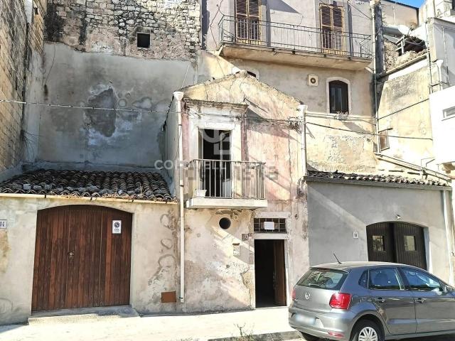 Casa in vendita a Modica Alta, Modica