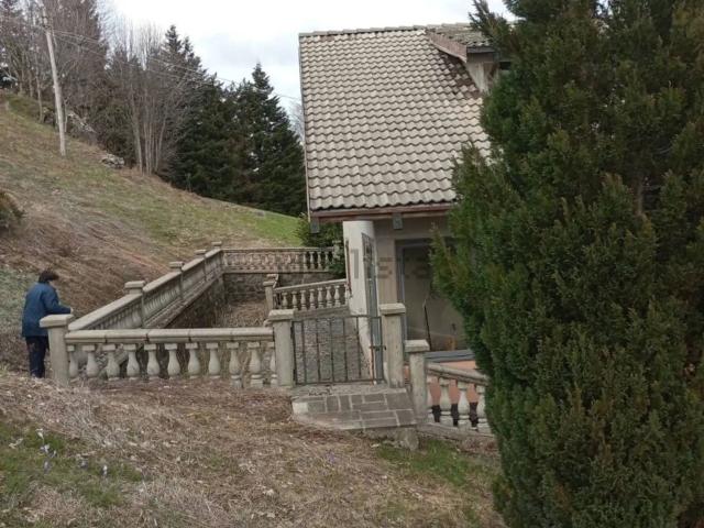 Casa in vendita a Unione dei comuni del Distretto Ceramico, Frassinoro