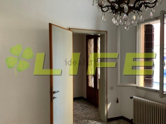 Casa in vendita a Centro, Montebelluna