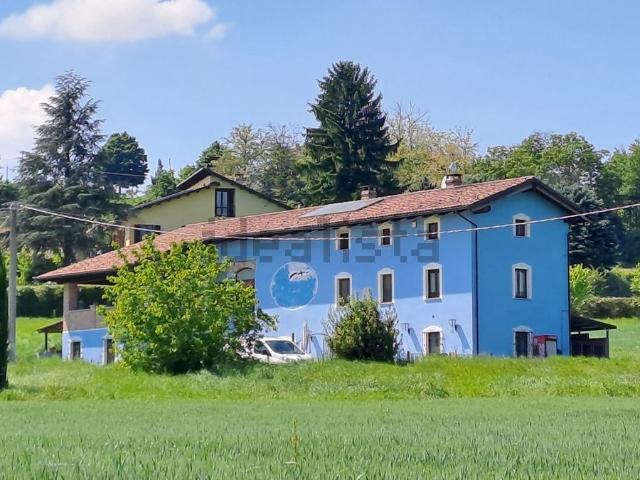 Casa in vendita a Piemonte, Asti