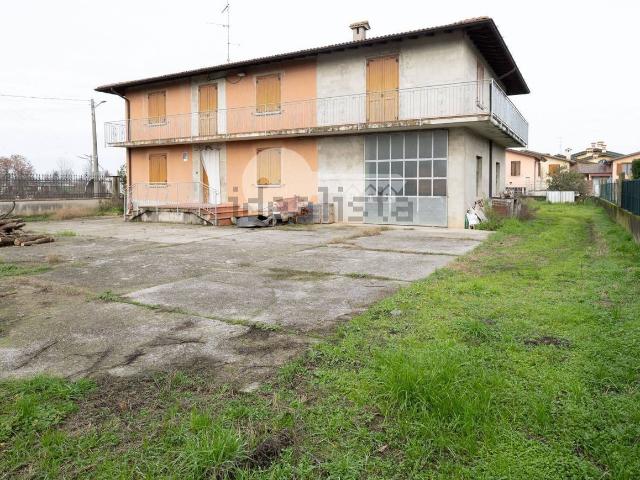 Casa in vendita a Pavone Del Mella, Lombardia