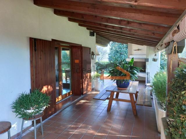 Casa in vendita a Pove Del Grappa, Veneto