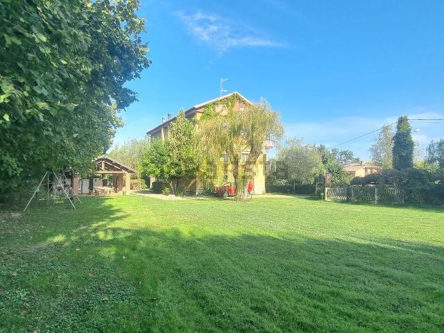 Casa in vendita a Bruno, Asti