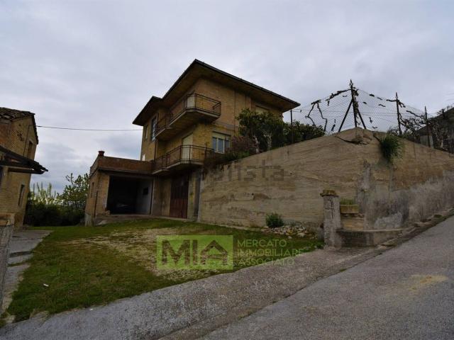 Casa in vendita a Marche, Fermo