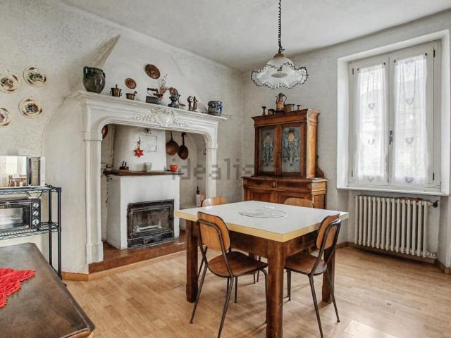 Casa in vendita a Ronco Brogini, Cuvio