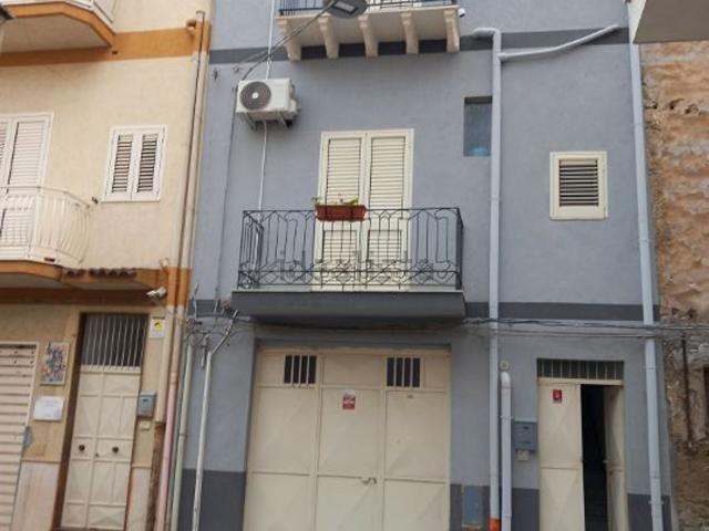 Casa in vendita a Favara, Sicilia
