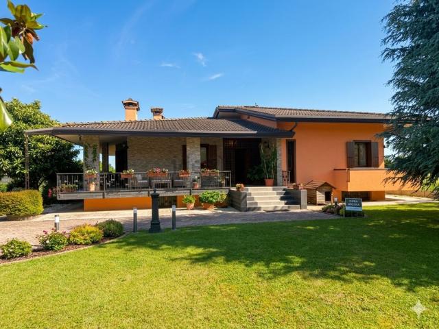Casa in vendita a Trevignano, Veneto