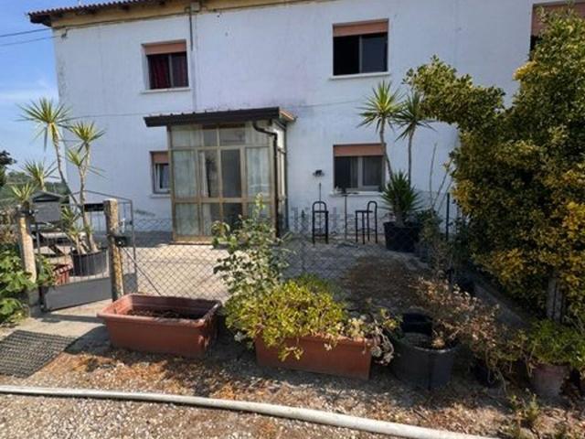 Casa in vendita a Taglio Di Po, Veneto