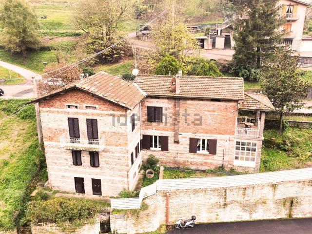 Casa in vendita a Marradi, Toscana
