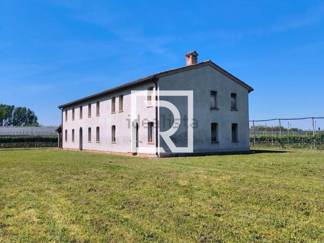 Casa in vendita a Russi, Reggio Emilia