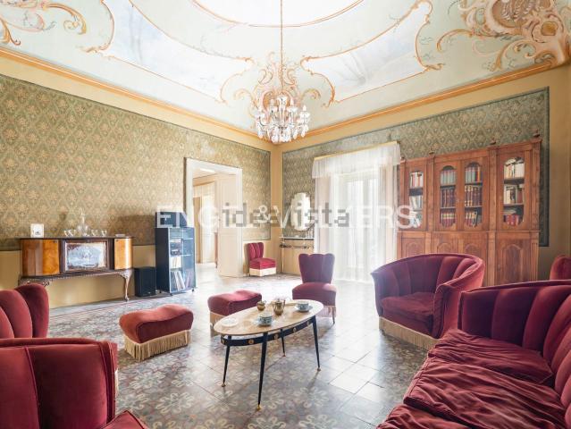 Casa in vendita a Chiaramonte Gulfi, Sicilia