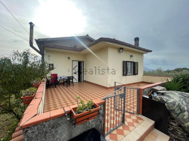 Casa in vendita a Guardia Sanframondi, Campania
