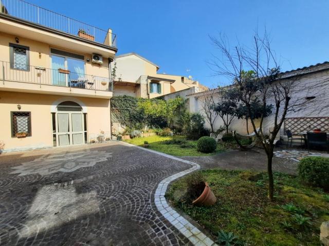 Casa in vendita a Bagno d'Aversa, Aversa