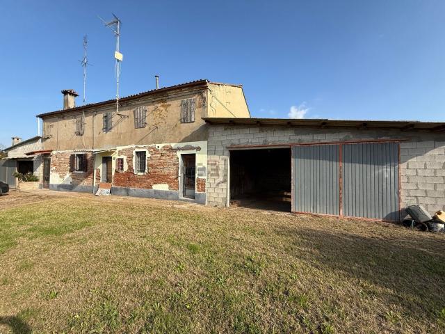 Casa in vendita a Argenta, Reggio Emilia
