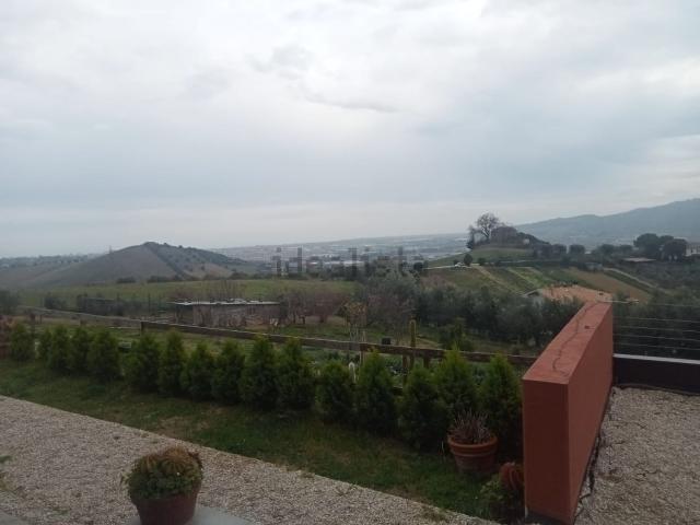 Casa in vendita a San Donato, Marche