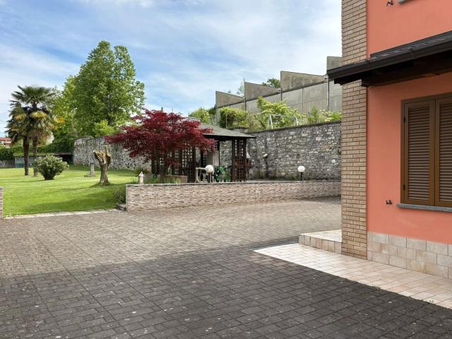 Casa in vendita a Cascina del Pè, Faloppio