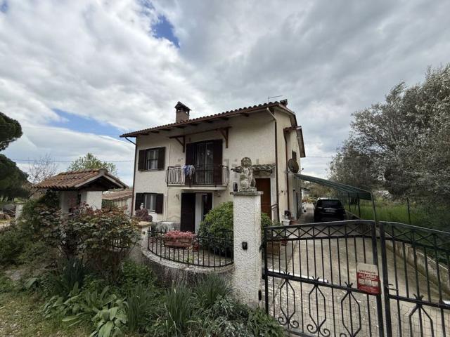 Casa in vendita a Gioiella, Umbria
