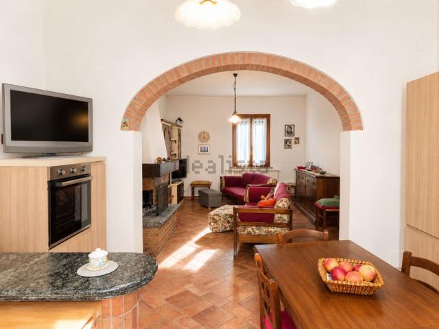 Casa in vendita a Legoli, Toscana