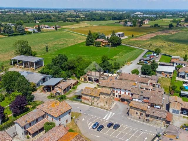 Casa in vendita a Lesignano De' Bagni, Reggio Emilia