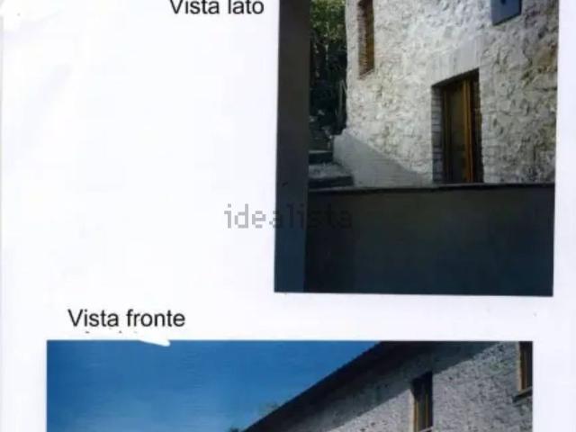 Casa in vendita a Foligno, Umbria