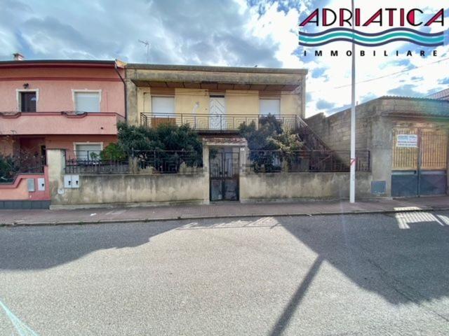 Casa in vendita a Uras, Sardigna/Sardegna
