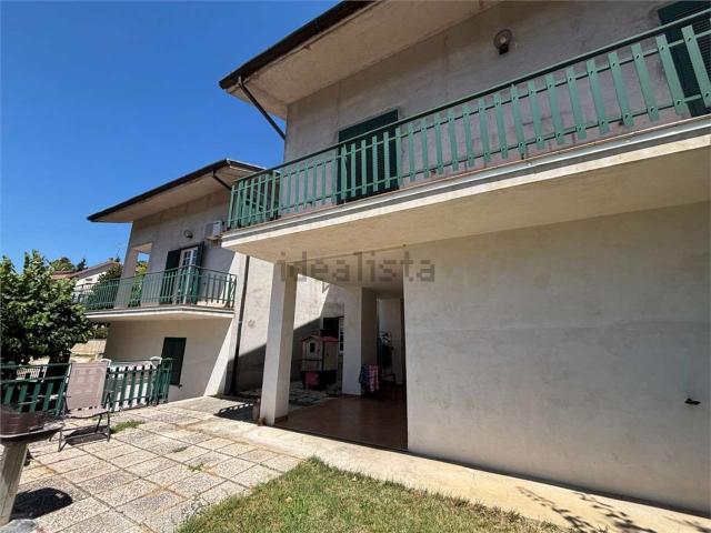 Casa in vendita a Marche, Macerata