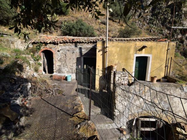 Casa in vendita a Tropiano, Castelmola