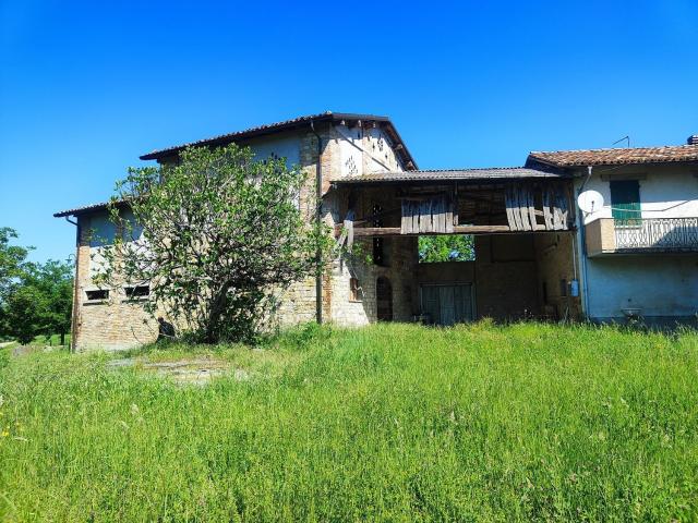 Casa in vendita a Colline Matildiche, Re