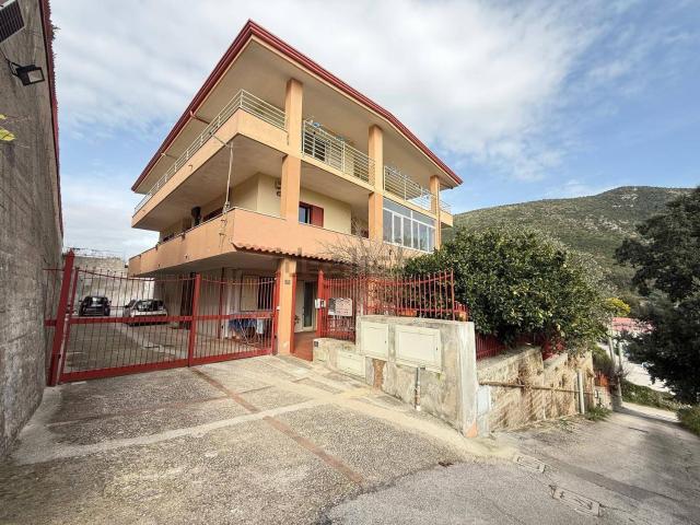 Casa in vendita a Caserta, Campania