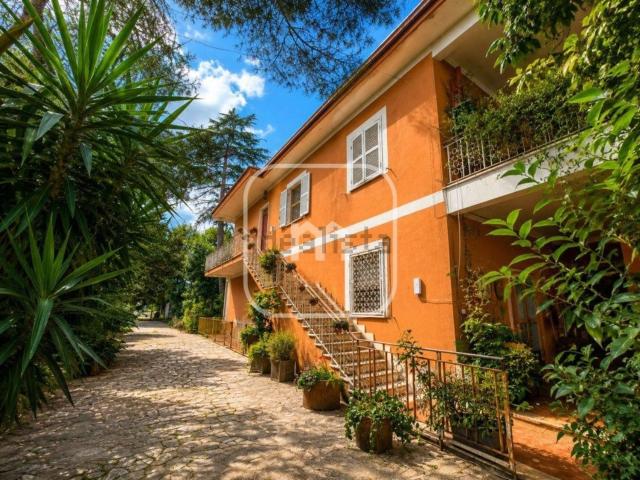 Casa in vendita a Giardini di Corcolle, Roma Capitale