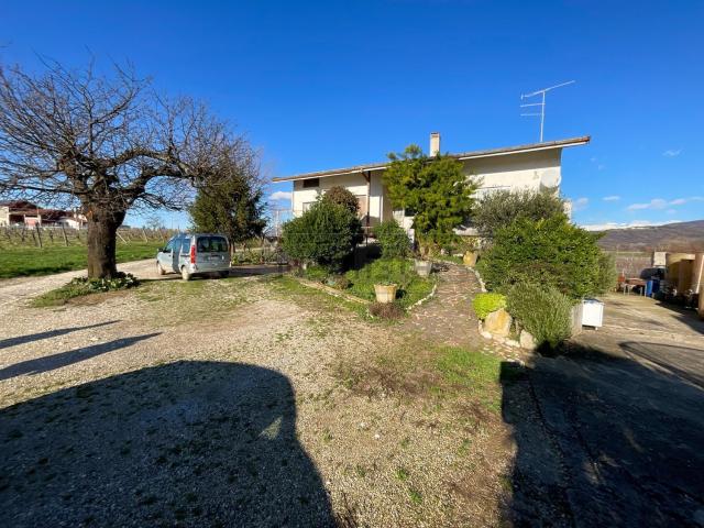 Casa in vendita a Premariacco, Friuli-Venezia Giulia
