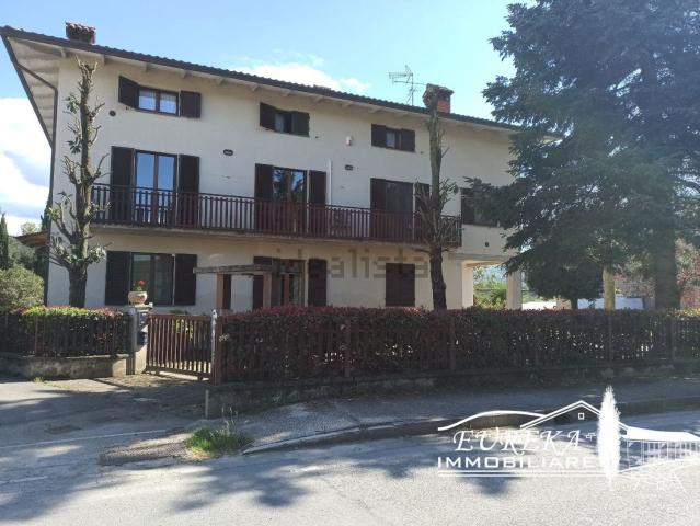 Casa in vendita a Piegaro, Umbria