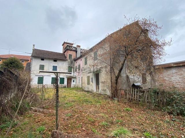 Casa in vendita a Alpago, Pieve D'alpago