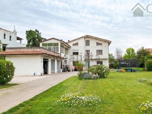 Casa in vendita a Dueville, Veneto