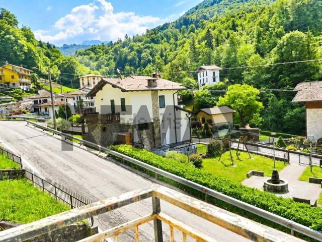 Casa in vendita a Comunità Montana della Valle Brembana, Piazzatorre